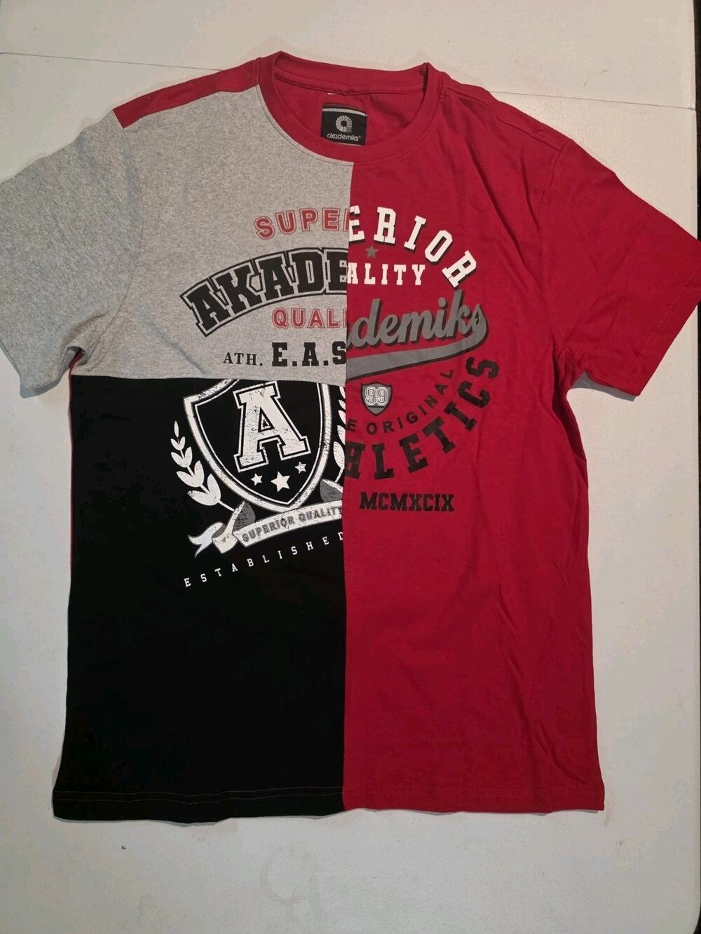 Akademiks T Shirt Mens L Y2K Hip Hop Streetwear Colorblock Varsity Graphic